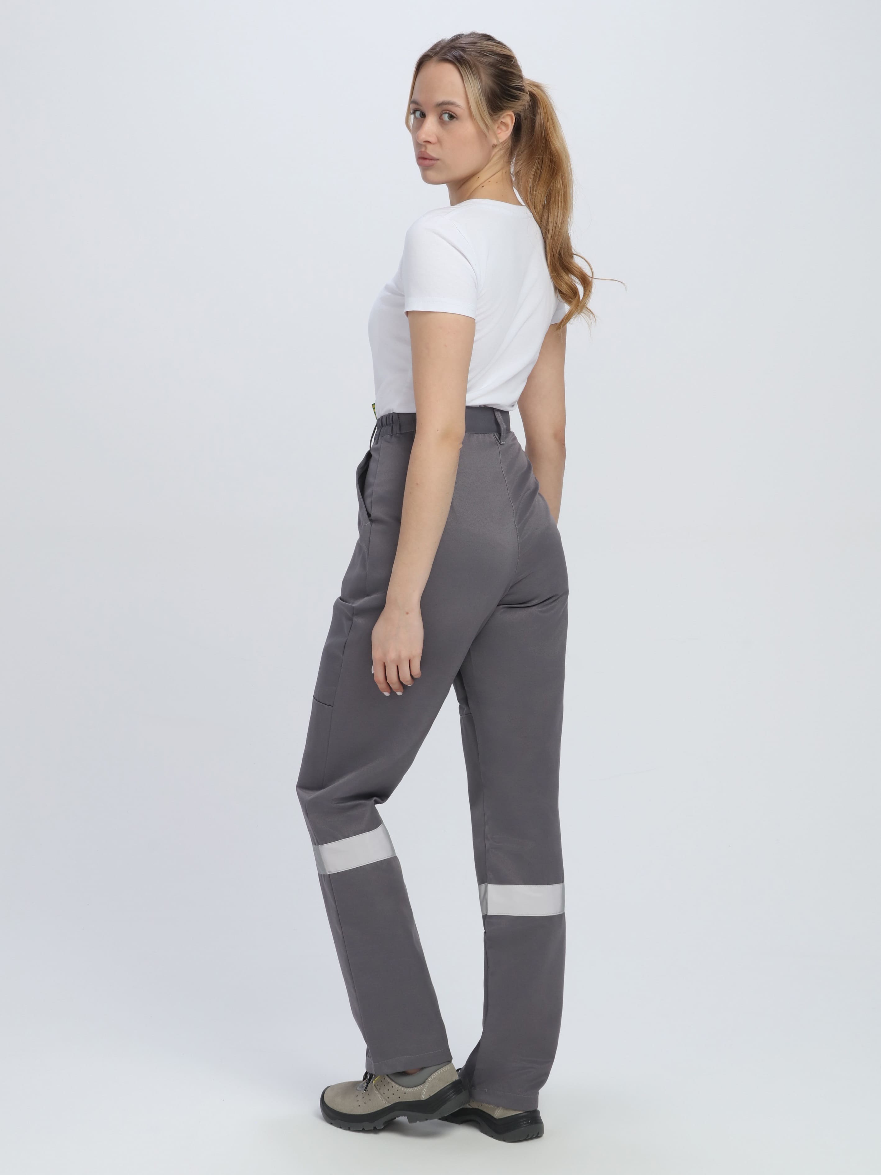 Костюм женский Весна-1 СОП NEW (тк.Смесовая,210) брюки, т.серый/красный